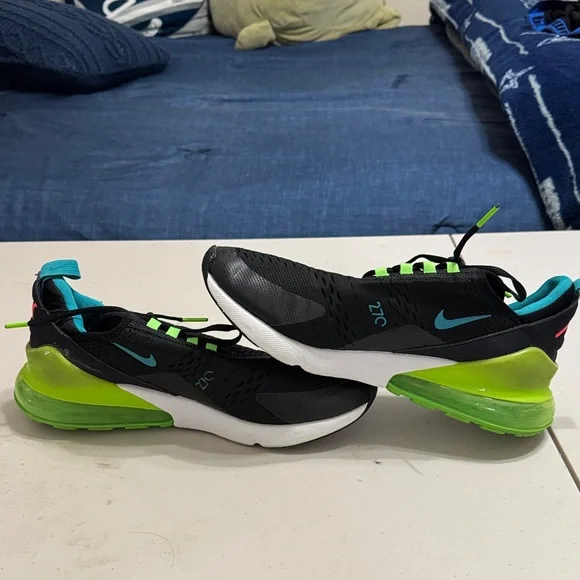Nike Air Max 270 - Picture 5 of 5